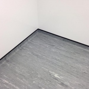 poly xl dressed up cap and coved, lab step over area