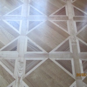 Palace Pattern

A classic and very beautiful design of the palace floors. It can be found in royal palaces and castles of Europe.
 Works on large surfaces. Create the perfect composition of modern and classics interiors.

 Material: oak, light ash, dark ash, elm.